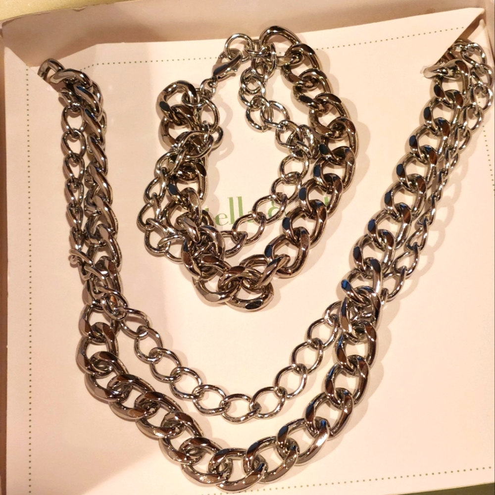 Necklace and bracelet